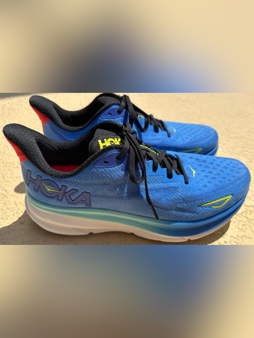HOKA Clifton 9 Vibrant Blue Running Shoes Mens Size 12 in VGC
